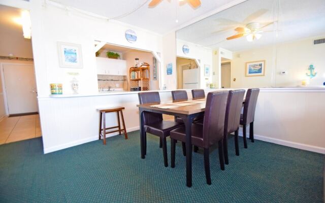 Towers 402 2 Bedroom Condo by RedAwning