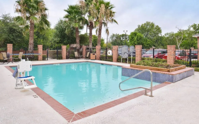 Holiday Inn Express San Antonio South