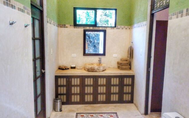 Casa Dos Lirios Boutique B&B