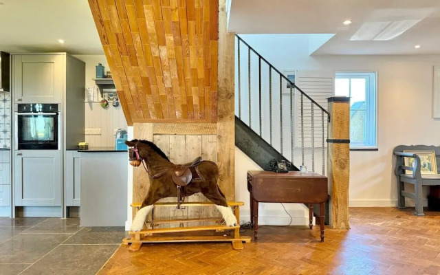 Seawynds Family Home With Far-reaching Sea Views