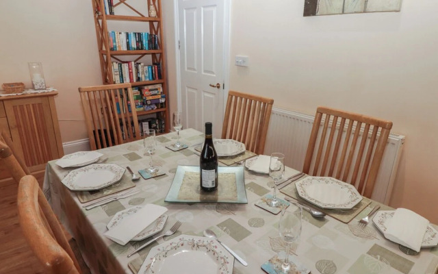 Apartment 7 Mansion House