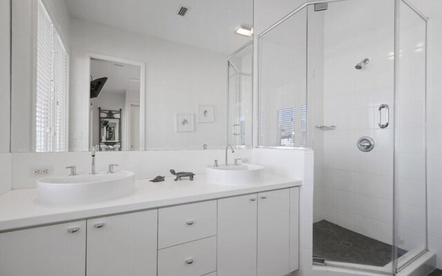 Pipe Dream by Five Star Properties