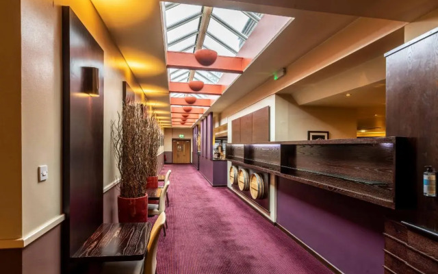 Gloucester Robinswood Hotel, BW Signature Collection