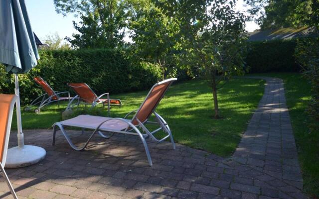 Eck-Reethaus-Sturmhaube