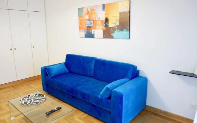 Central & Elegant Apt in Athens