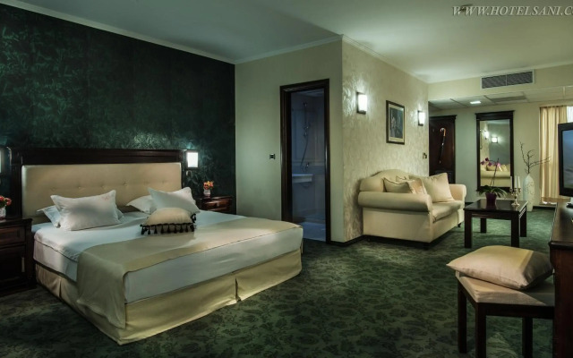 Hotel Sani