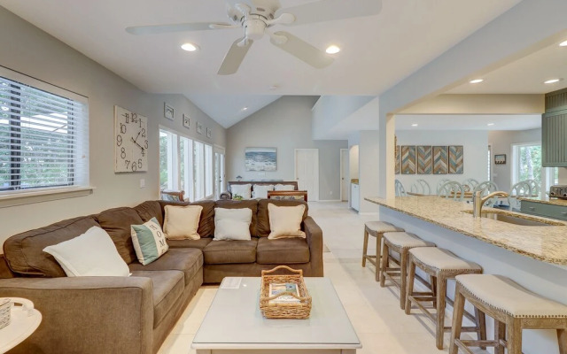 44 Sea Lane Holiday Home