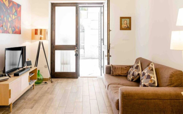 Citycenter Unique Apartment-sleeps 2- Pet Friendly