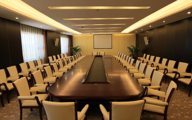 Zhangjiakou HongHao Holiday Hotel