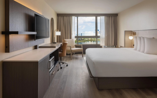 Ramada Plaza by Wyndham Orlando Resort & Suites Intl Drive