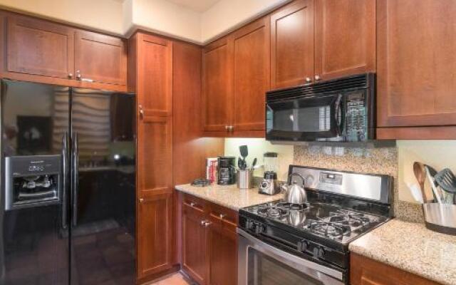 48756 Legacy Drive Condo