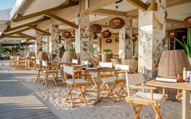 Papagayo Beach Resort