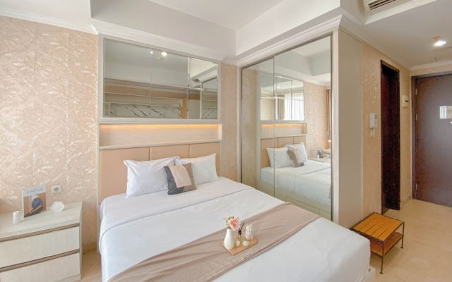 Peaceful Beige Studio At Menteng Park Apartment – Guest Rooms – Jakarta