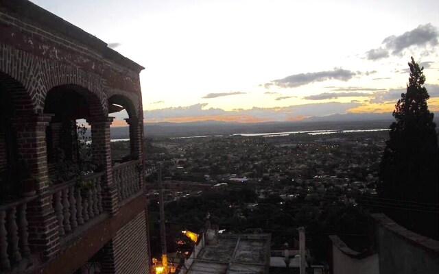 Hotel Suites El Mirador