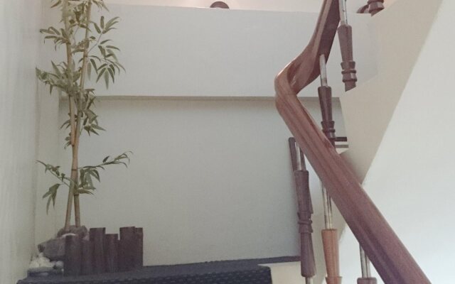 Host-On Exquisite Hotspring Hotel