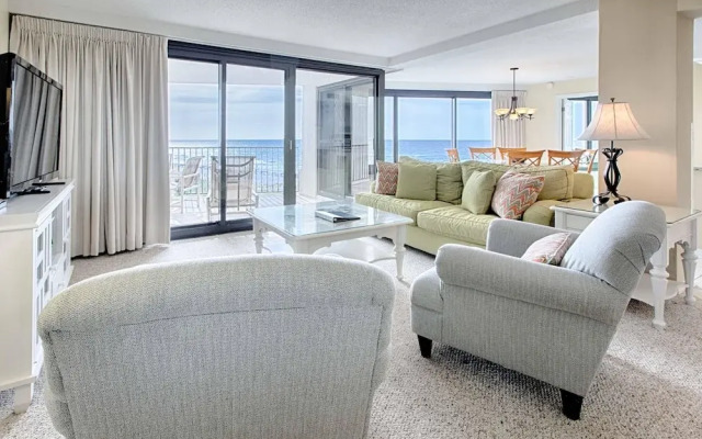 Beachside One 4056