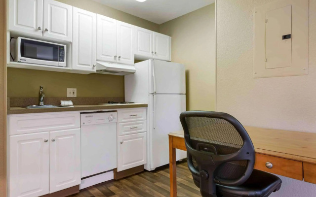 Extended Stay America Select Suites Atlanta Perimeter Peacht