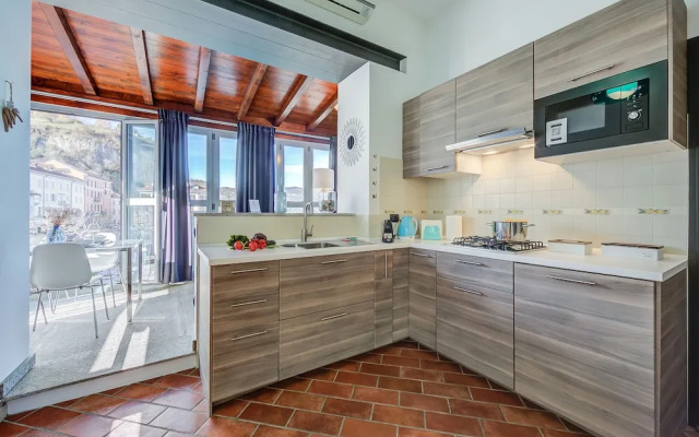 Stella Del Lago Pied Dans L'eau