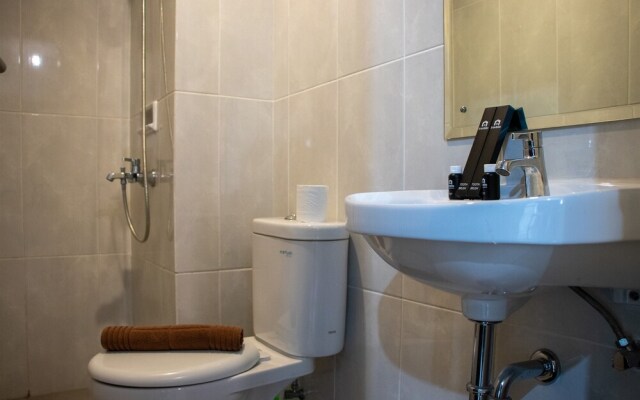 Nice And Comfort 2Br At Serpong Garden Apartment