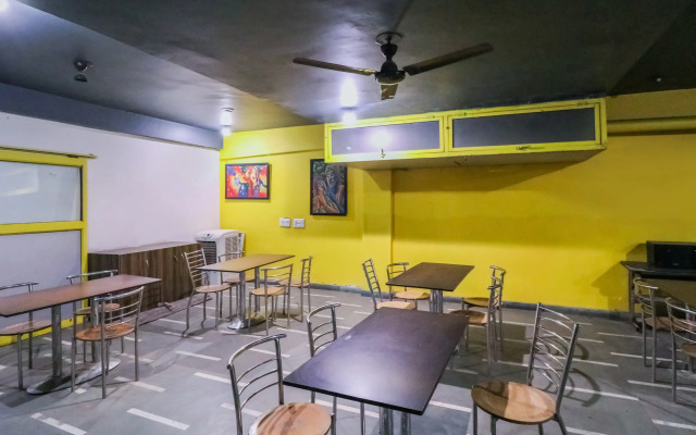Devine Stay By OYO Rooms