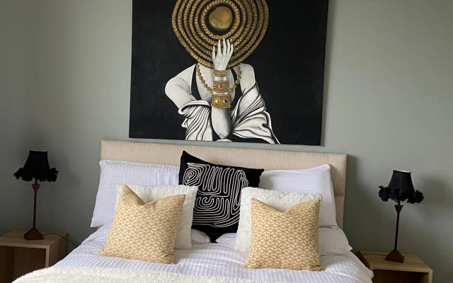 Follies Suites Ballyvoile