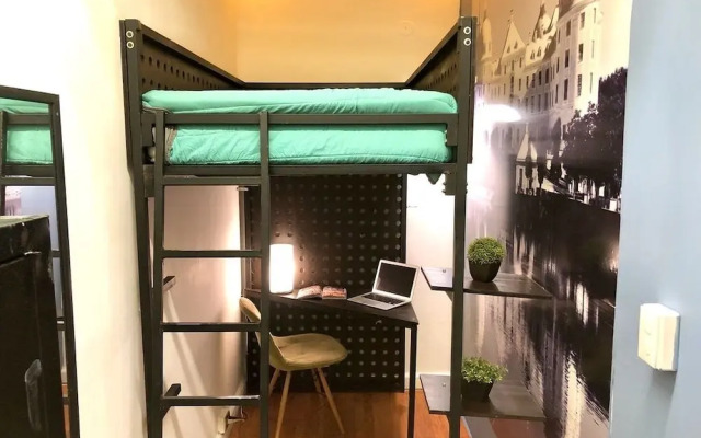 Roomies Hostel Condesa