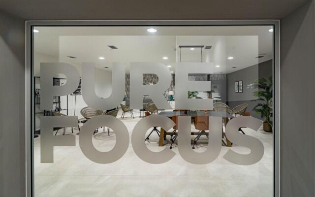 Oasis325- Top class penthouse with stunning views