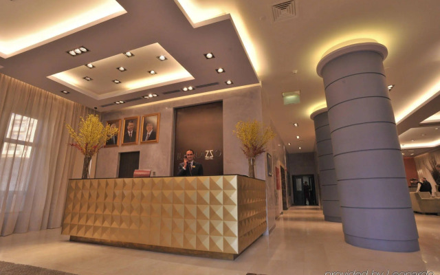 Warwick Il Palazzo Amman Hotel