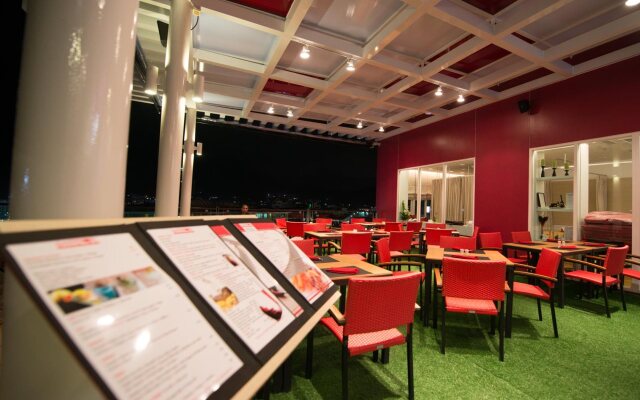 Sleep With Me Hotel design hotel @ patong
