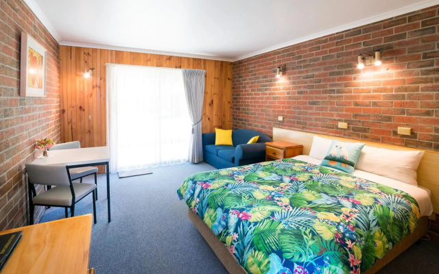 Kookaburra Motor Lodge – Guest Rooms – Halls Gap