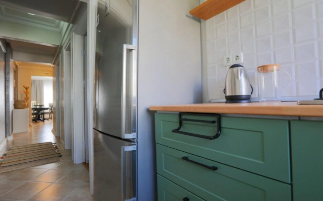 Stylish and Central Flat in Kadikoy