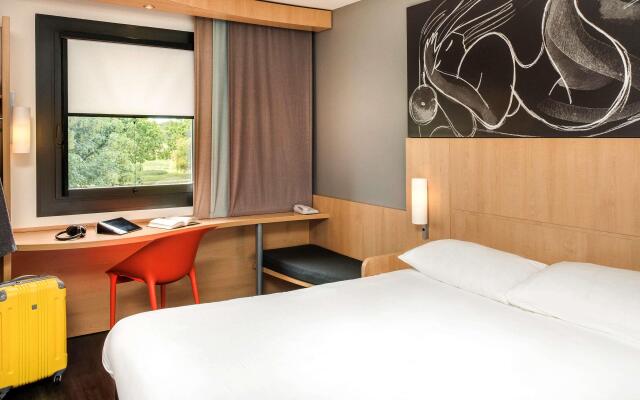 Ibis Montceau Les Mines
