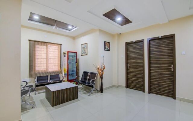 OYO 25048 Aadvik Sai Residency