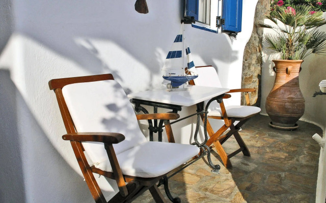 Mykonian Iros Suites & Villas