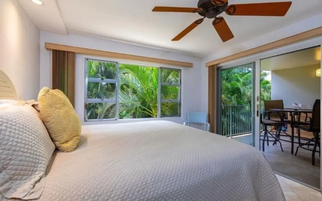Royal Mauian #219 2 Bedroom Condo by RedAwning
