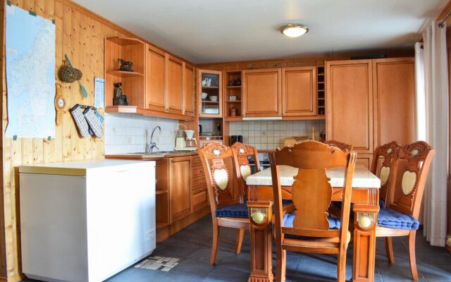 Nice Apartment in S-4275 Sævelandsvik With 2 Bedrooms and Wifi