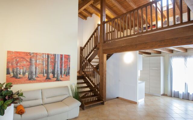 Beautiful Home in San Severino Marche with Pool