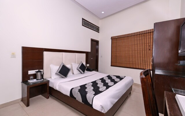 Hotel Blue Pearl Noida