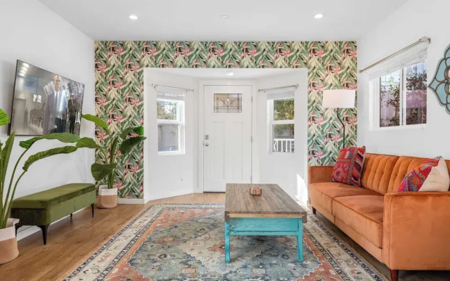 2 Units in Prime Hollywood Location Chic Renovated 1bdrs w/ Patio Avantstay
