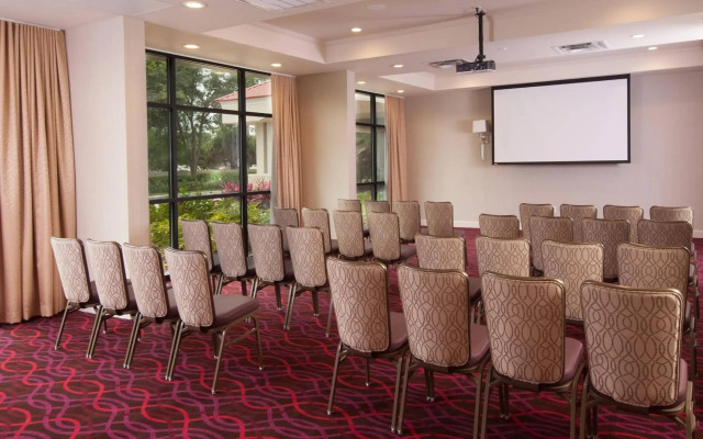 Delta Hotels by Marriott Orlando Lake Buena Vista