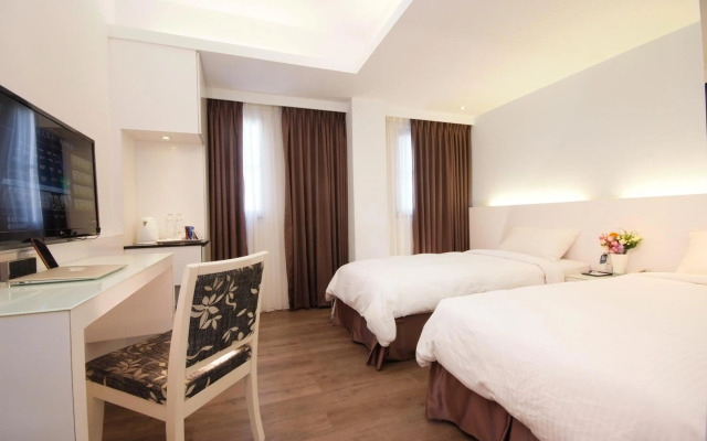 Yes Hotel