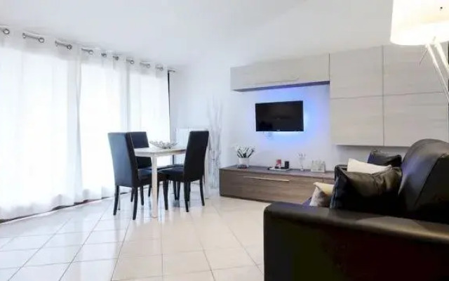 Suitelowcost - Limbiate