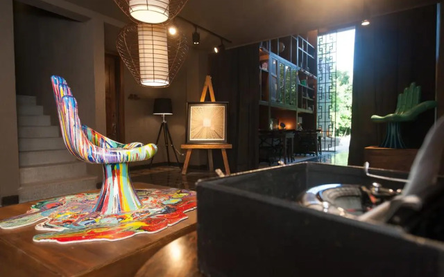 Art House Ph 302