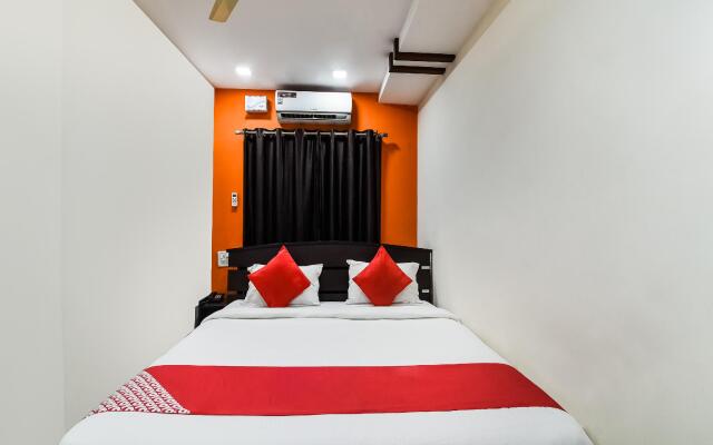 Capital O 37901 Hotel Sri Lakshmi Grand