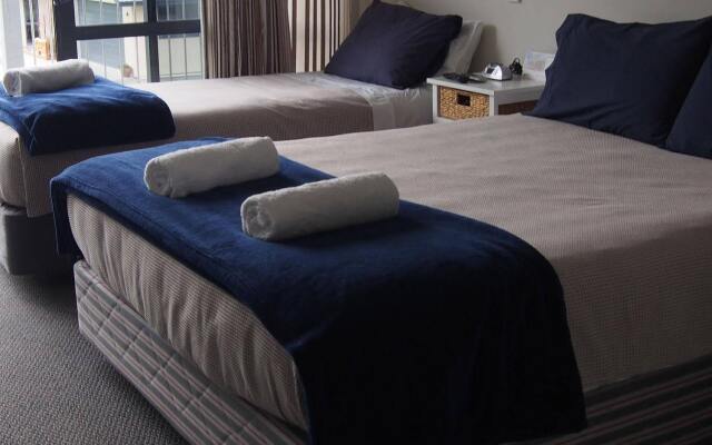 Linkwater Motel & Flashpackers