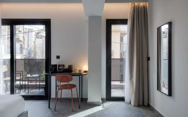 Bonnie Athens by Nin&Bau
