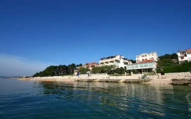 Segetski Dvori