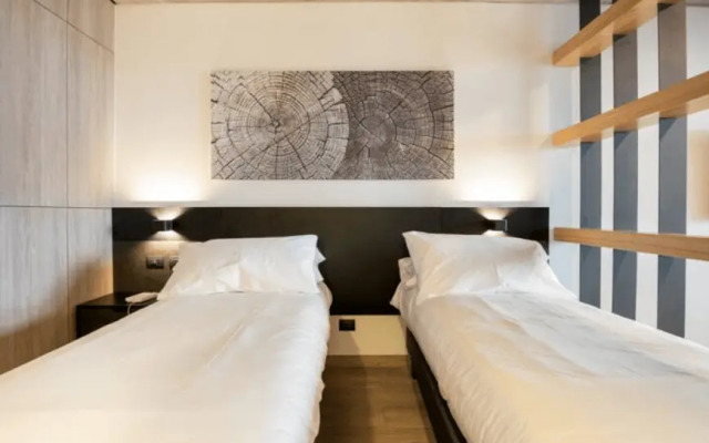 Zip Housing Los Trapenses