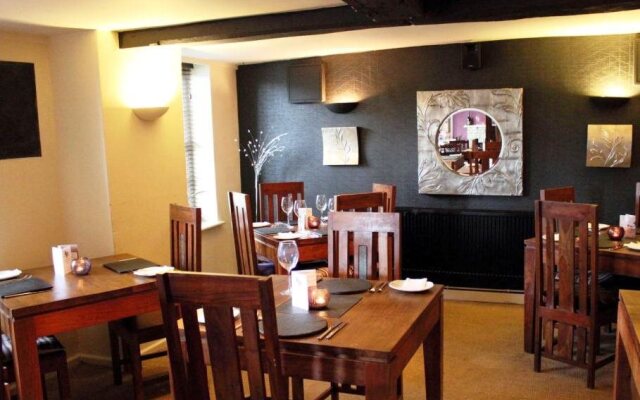 The Halford Bridge Inn