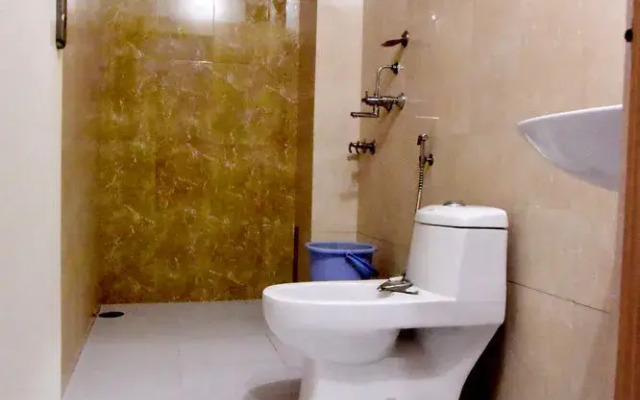 OYO 3950 Hotel Hayat Rabbani
